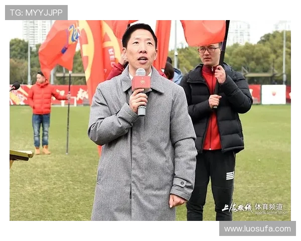 张敏独家分享足球心得与技巧探讨让你在球场上更具竞争力