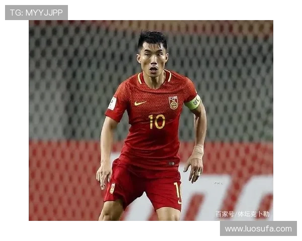 郑智再度成为焦点探讨其从球员到教练的成长与中国足球未来方向