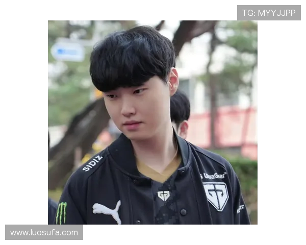 Chovy 中单领衔战队崛起 解析其超凡操作与中路控制力