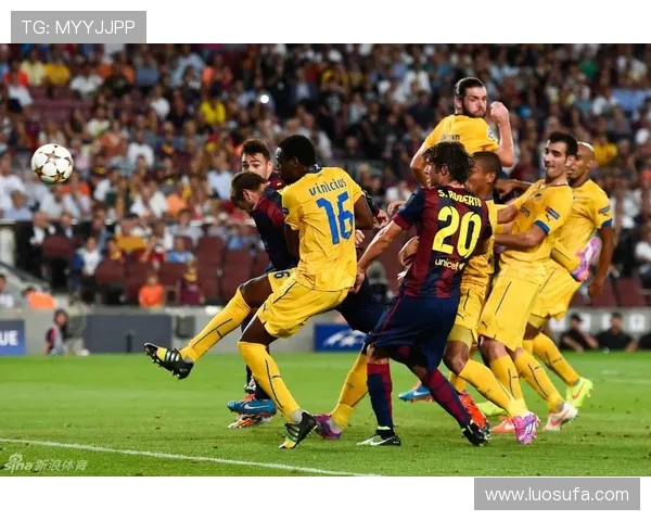 希腊人竞技与塔林的精彩对决揭示足球战术与团队合作的重要性